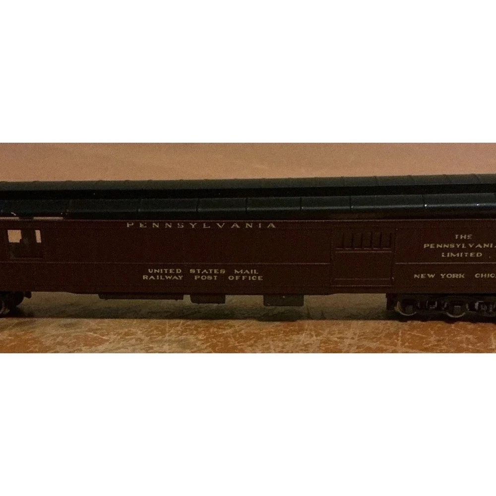 Atlas N Scale Pennsylvania United‎ States Mail Railway Post Office 85' Car